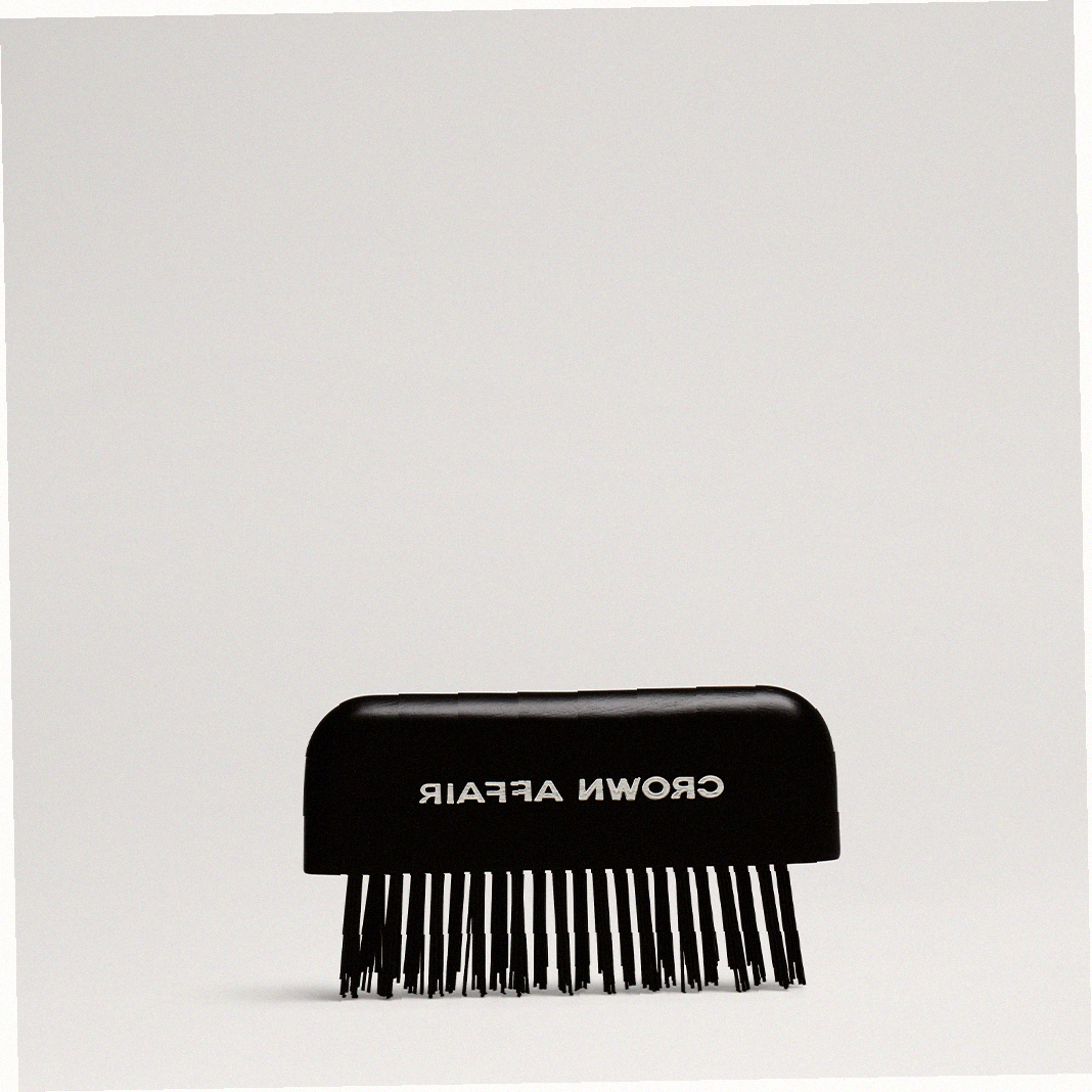 The Brush Cleaner